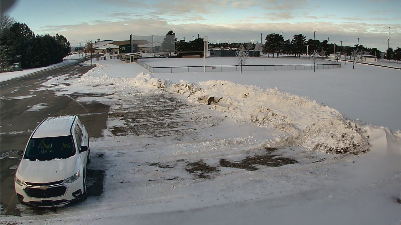 Thumbnail for current weather camera view from Laker ES in Pigeon, Michigan