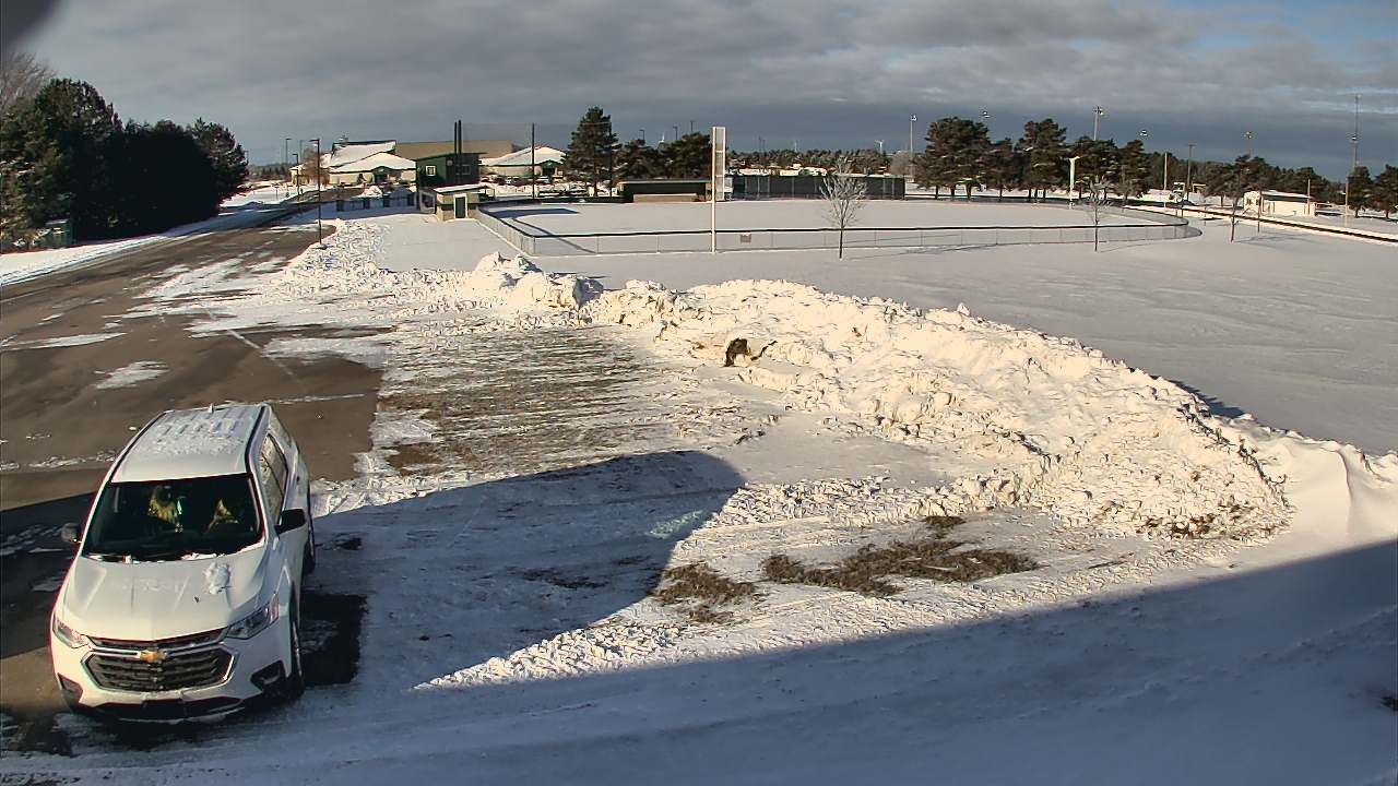 Thumbnail for current weather camera view from Laker ES in Pigeon, Michigan