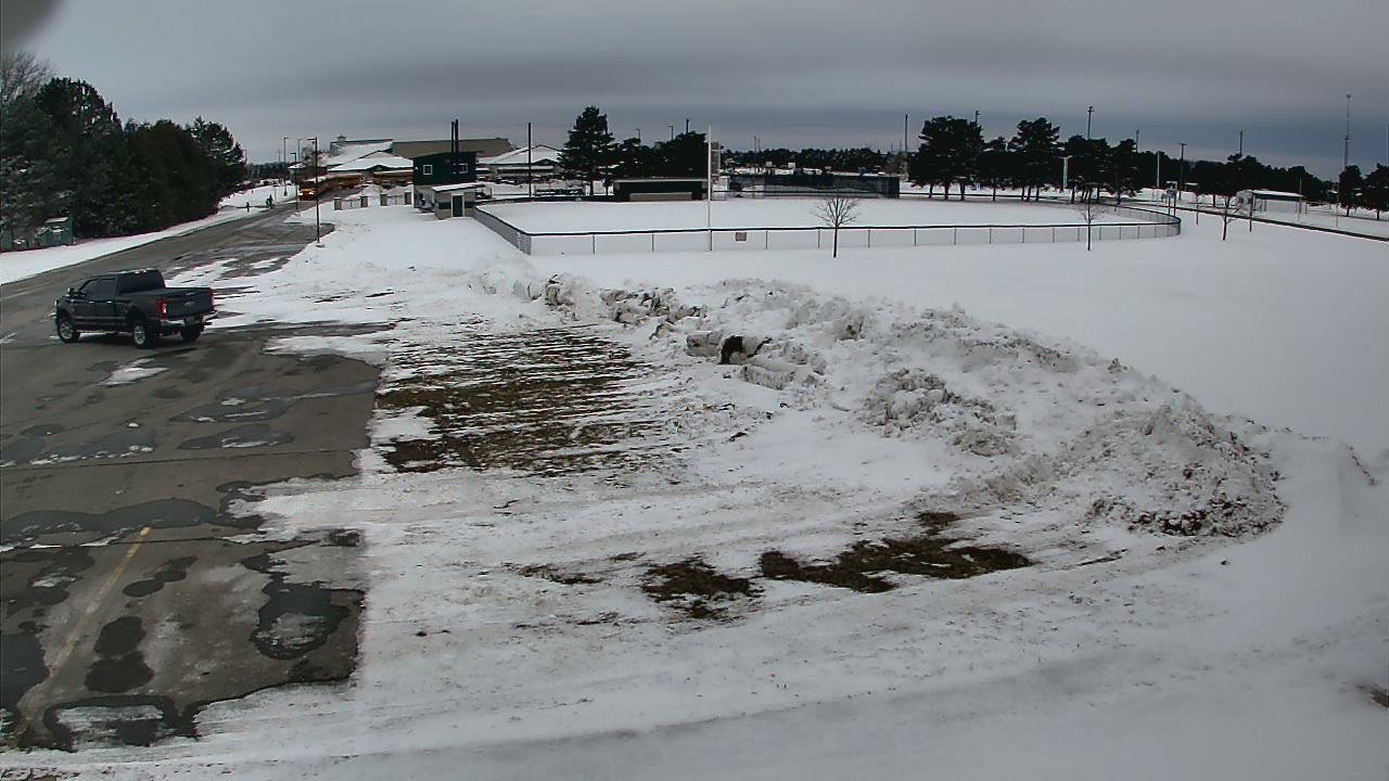 Thumbnail for current weather camera view from Laker ES in Pigeon, Michigan