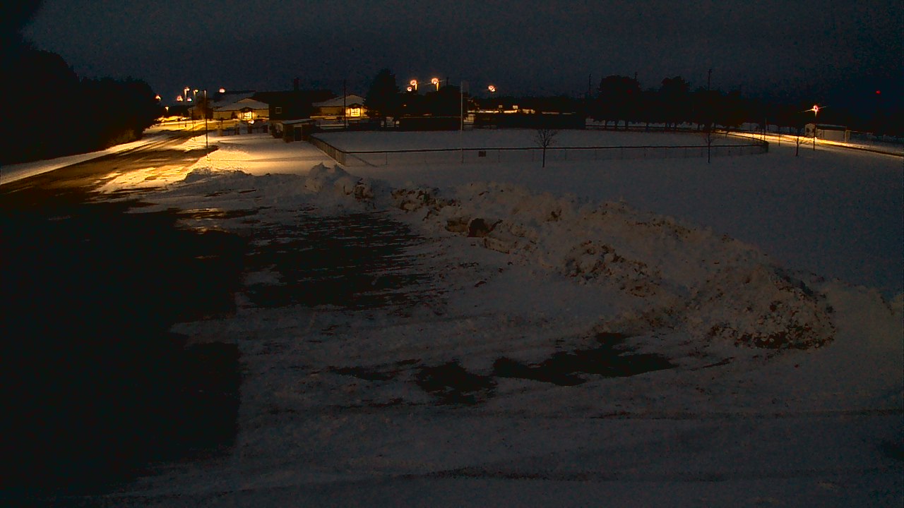 Thumbnail for current weather camera view from Laker ES in Pigeon, Michigan