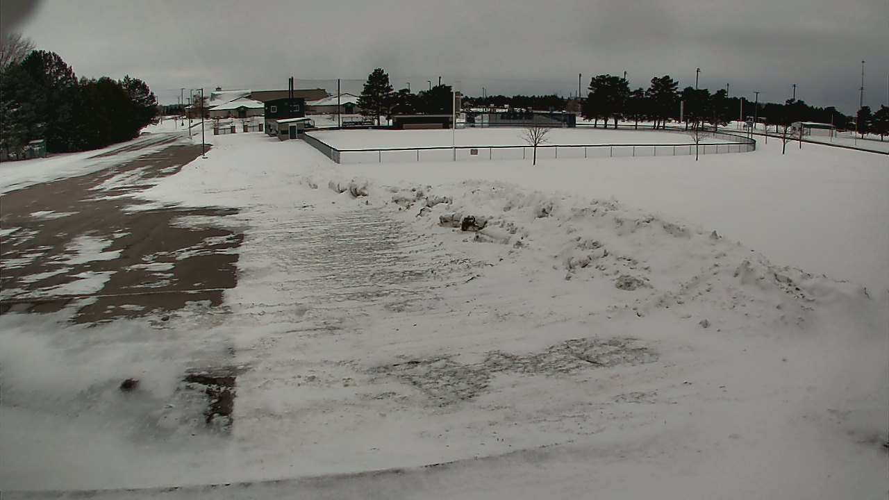 Thumbnail for current weather camera view from Laker ES in Pigeon, Michigan