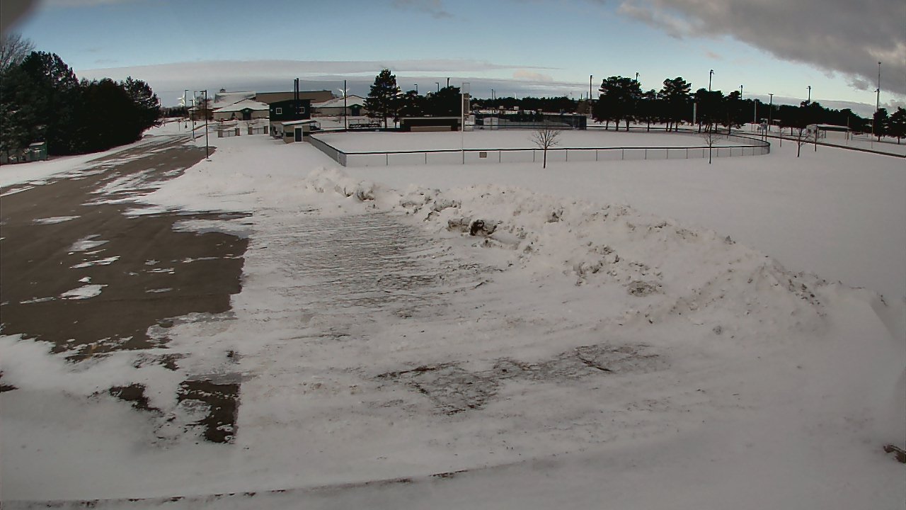 Thumbnail for current weather camera view from Laker ES in Pigeon, Michigan