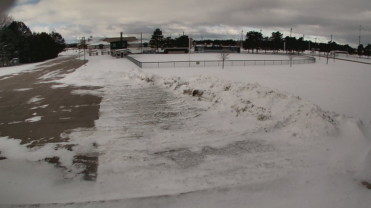 Thumbnail for current weather camera view from Laker ES in Pigeon, Michigan