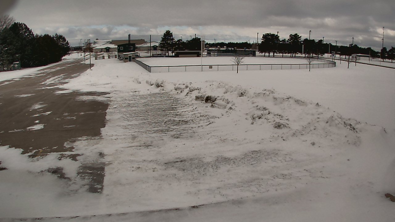 Thumbnail for current weather camera view from Laker ES in Pigeon, Michigan