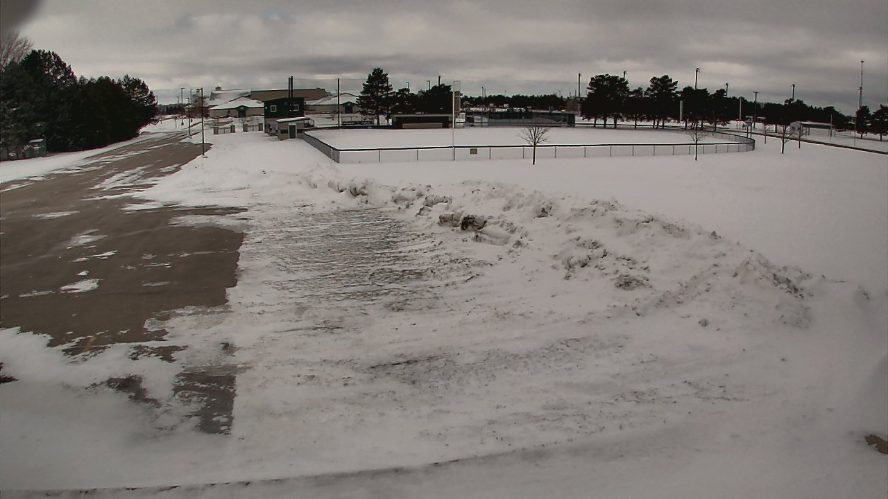 Thumbnail for current weather camera view from Laker ES in Pigeon, Michigan