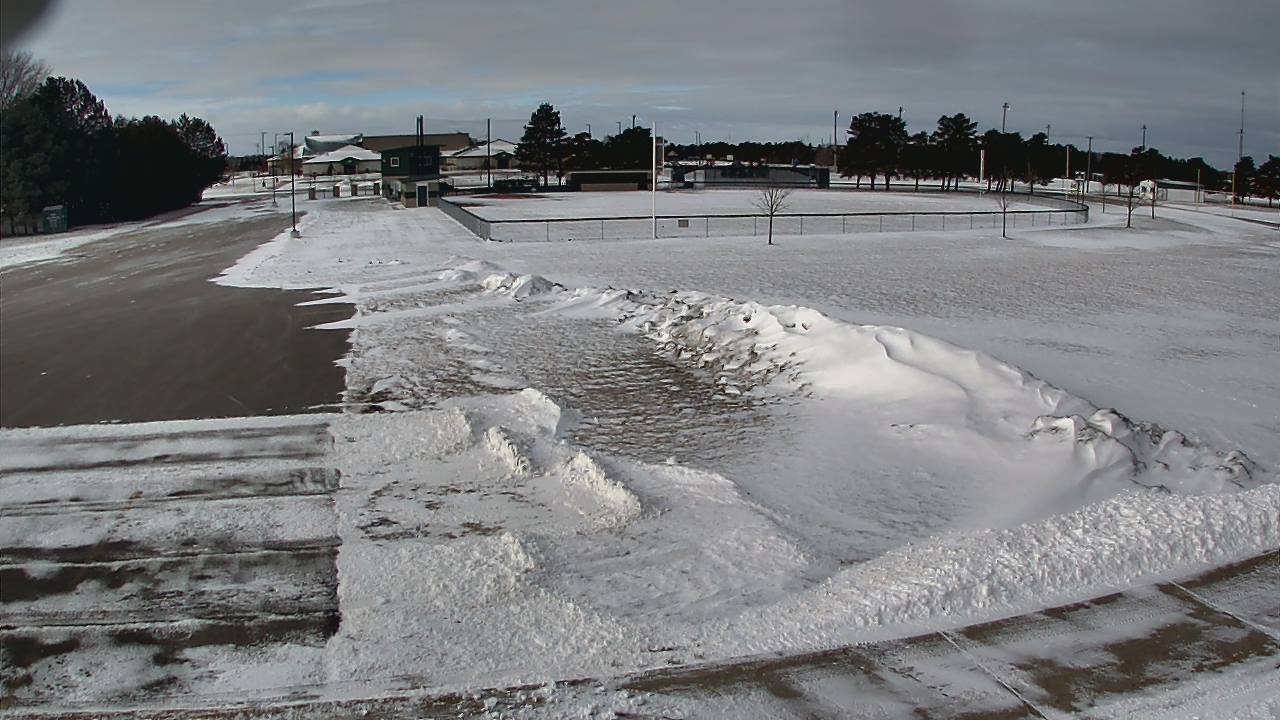 Thumbnail for current weather camera view from Laker ES in Pigeon, Michigan