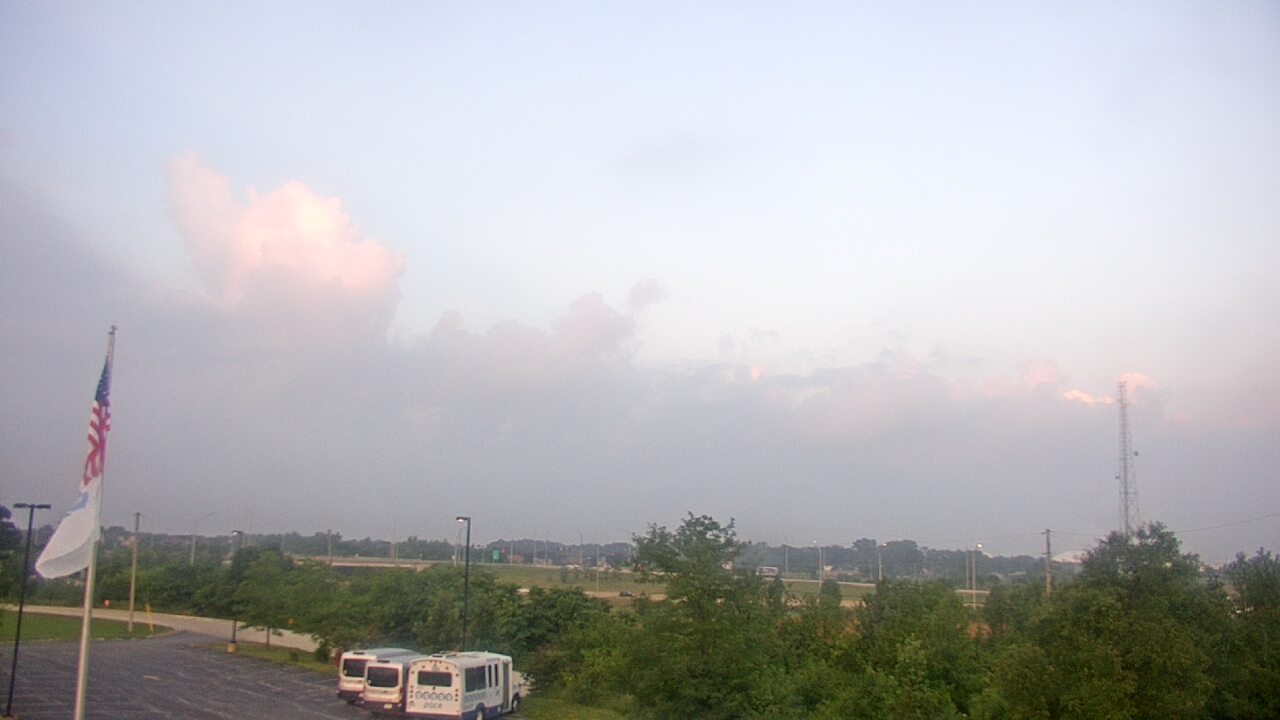 Thumbnail for current weather camera view from Lemont Twp Community Center in Lemont, Illinois