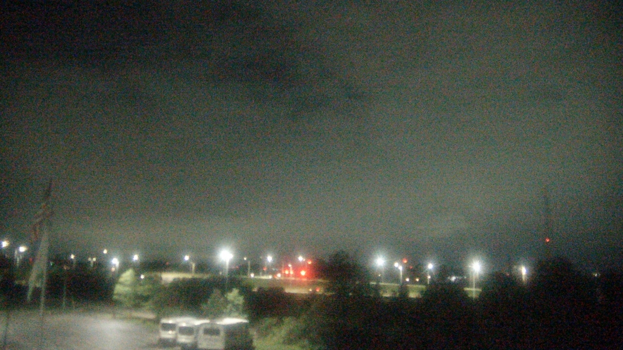 Thumbnail for current weather camera view from Lemont Twp Community Center in Lemont, Illinois