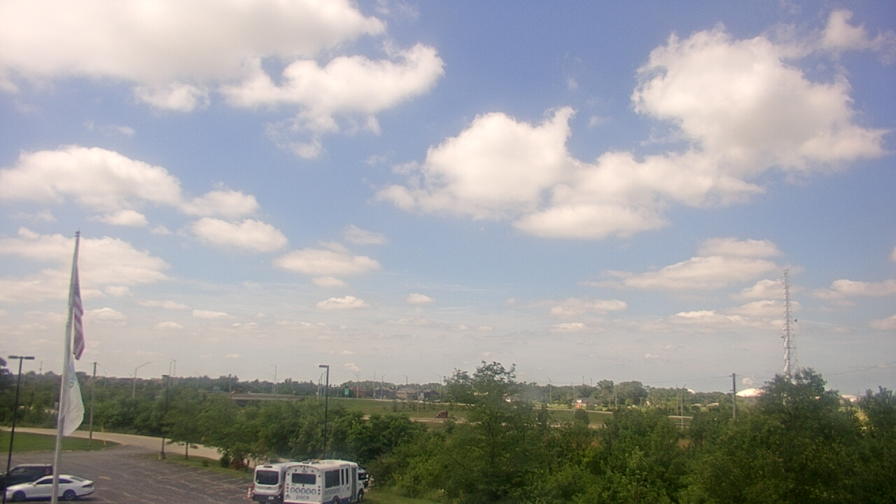 Thumbnail for current weather camera view from Lemont Twp Community Center in Lemont, Illinois