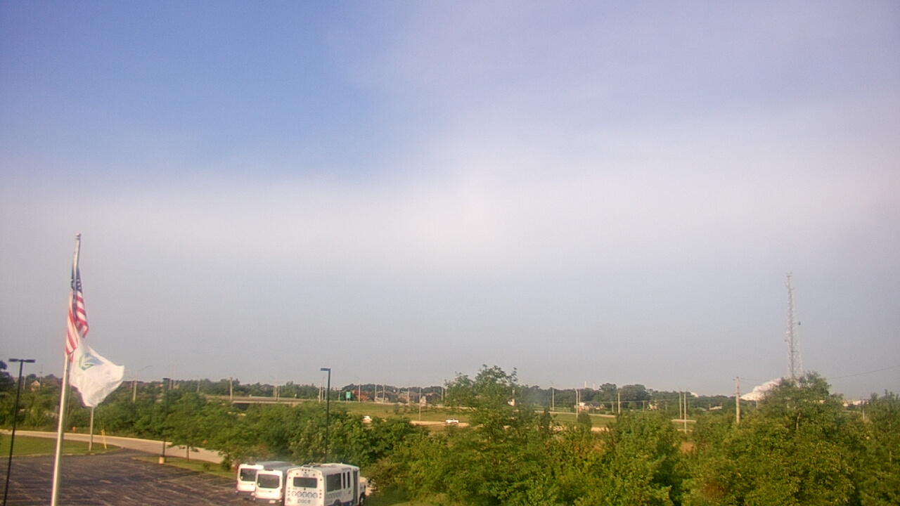 Thumbnail for current weather camera view from Lemont Twp Community Center in Lemont, Illinois