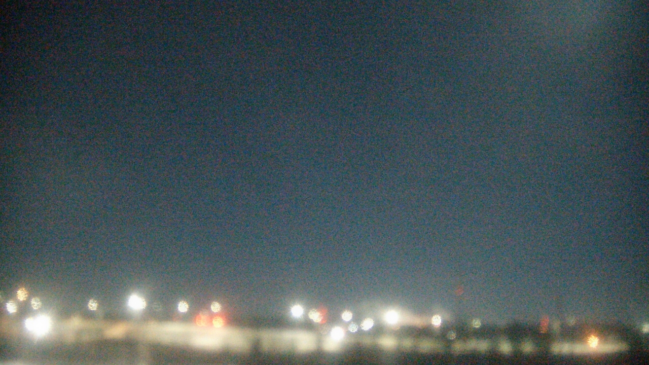 Thumbnail for current weather camera view from Lemont Twp Community Center in Lemont, Illinois