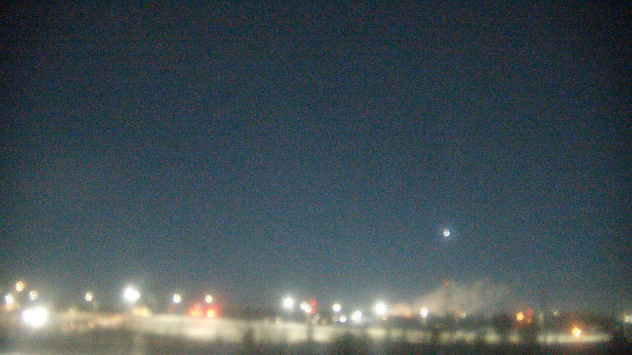 Thumbnail for current weather camera view from Lemont Twp Community Center in Lemont, Illinois