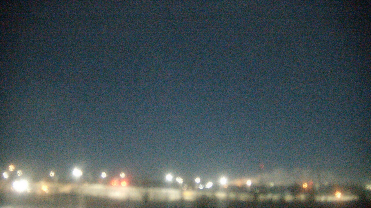 Thumbnail for current weather camera view from Lemont Twp Community Center in Lemont, Illinois