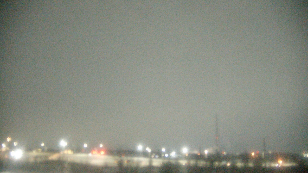 Thumbnail for current weather camera view from Lemont Twp Community Center in Lemont, Illinois