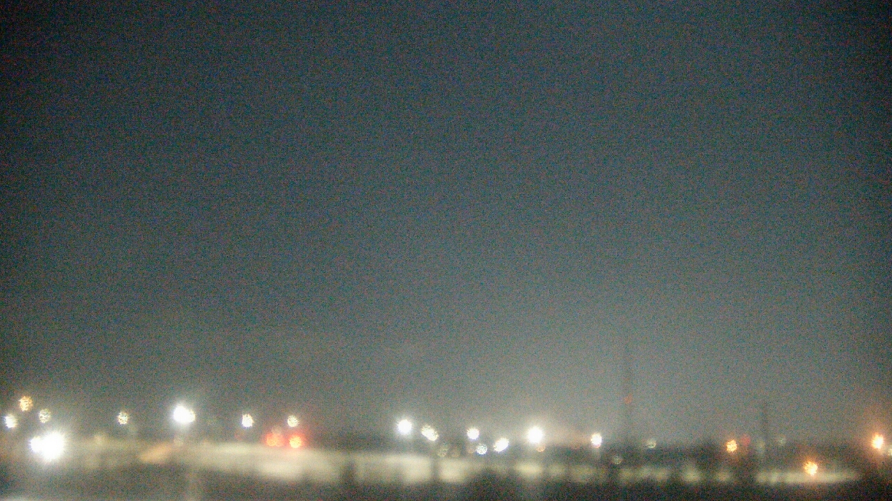 Thumbnail for current weather camera view from Lemont Twp Community Center in Lemont, Illinois