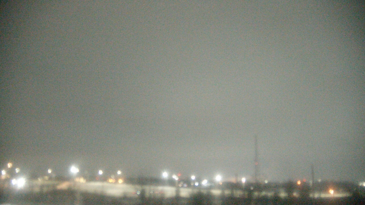 Thumbnail for current weather camera view from Lemont Twp Community Center in Lemont, Illinois