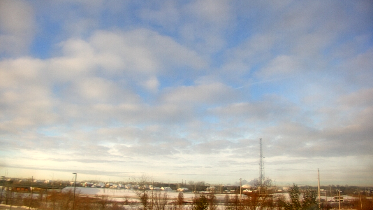 Thumbnail for current weather camera view from Lemont Twp Community Center in Lemont, Illinois