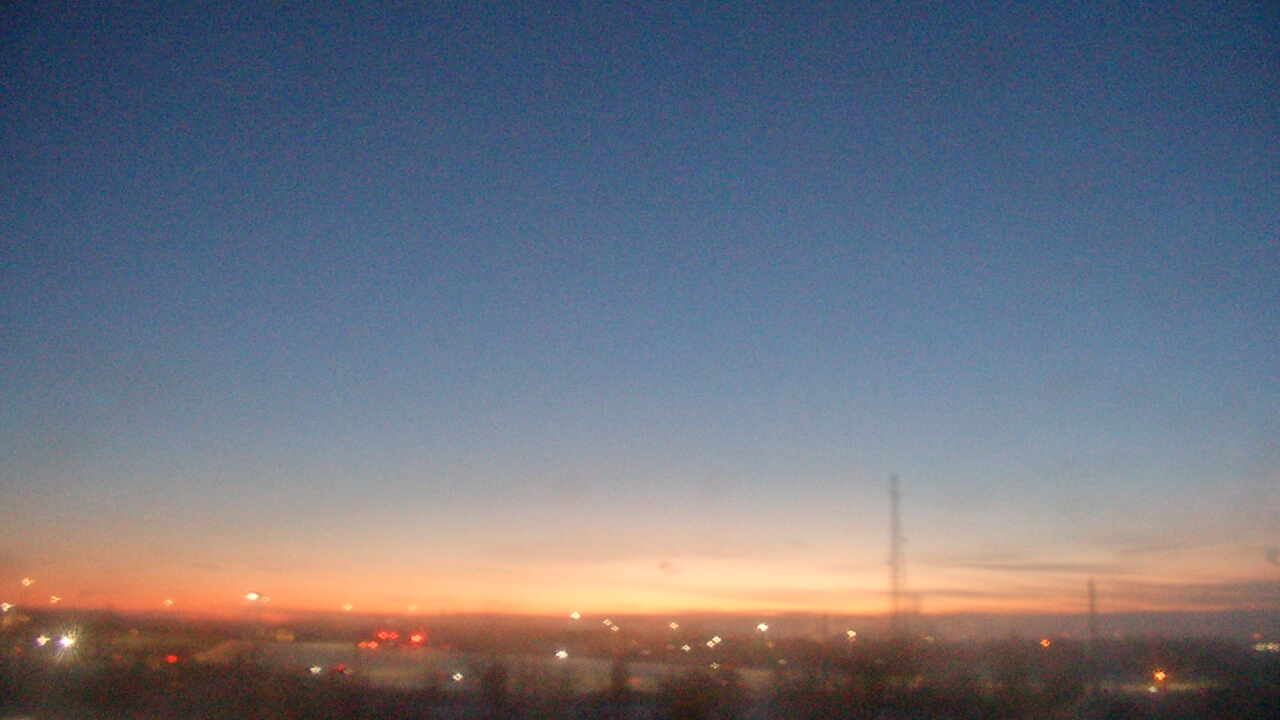 Thumbnail for current weather camera view from Lemont Twp Community Center in Lemont, Illinois