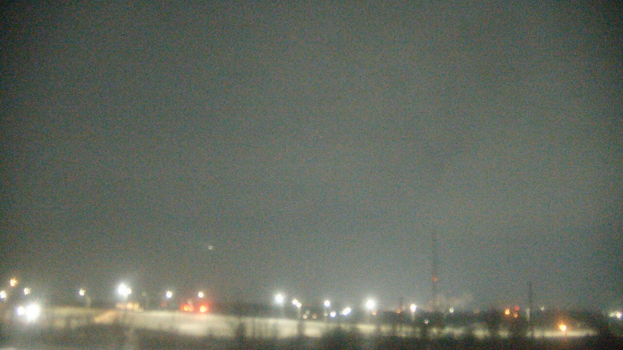 Thumbnail for current weather camera view from Lemont Twp Community Center in Lemont, Illinois