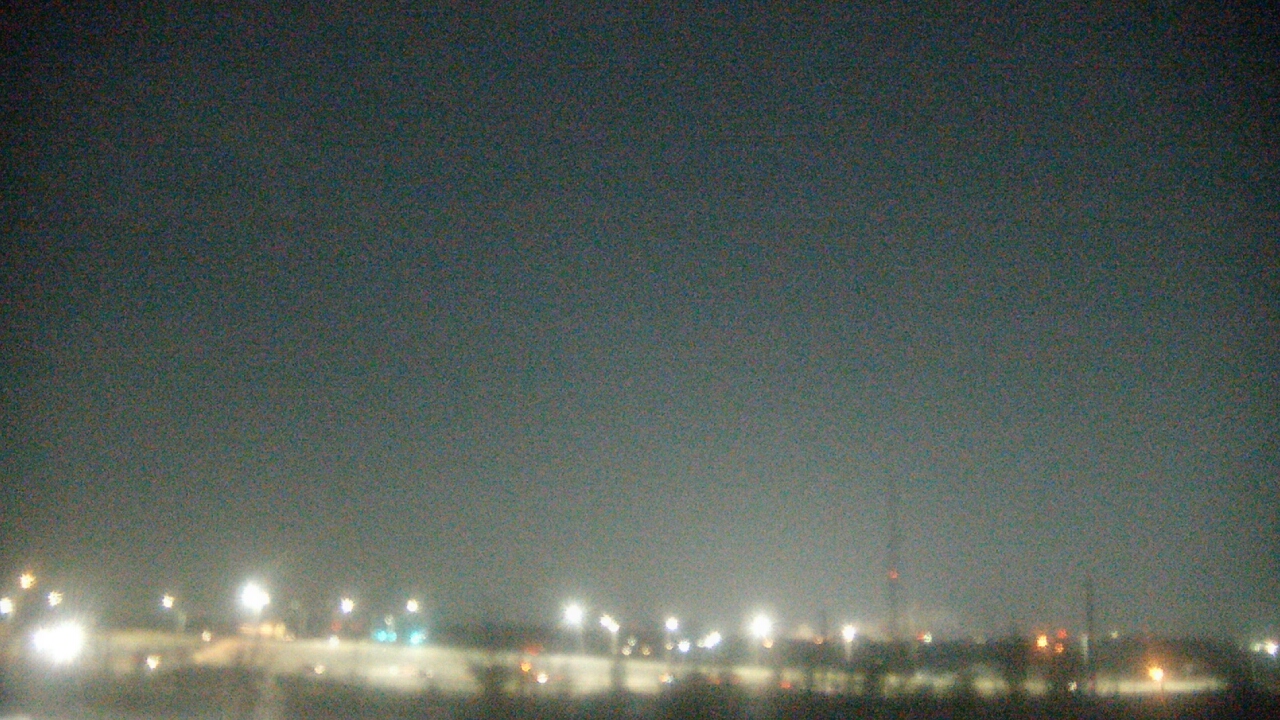 Thumbnail for current weather camera view from Lemont Twp Community Center in Lemont, Illinois