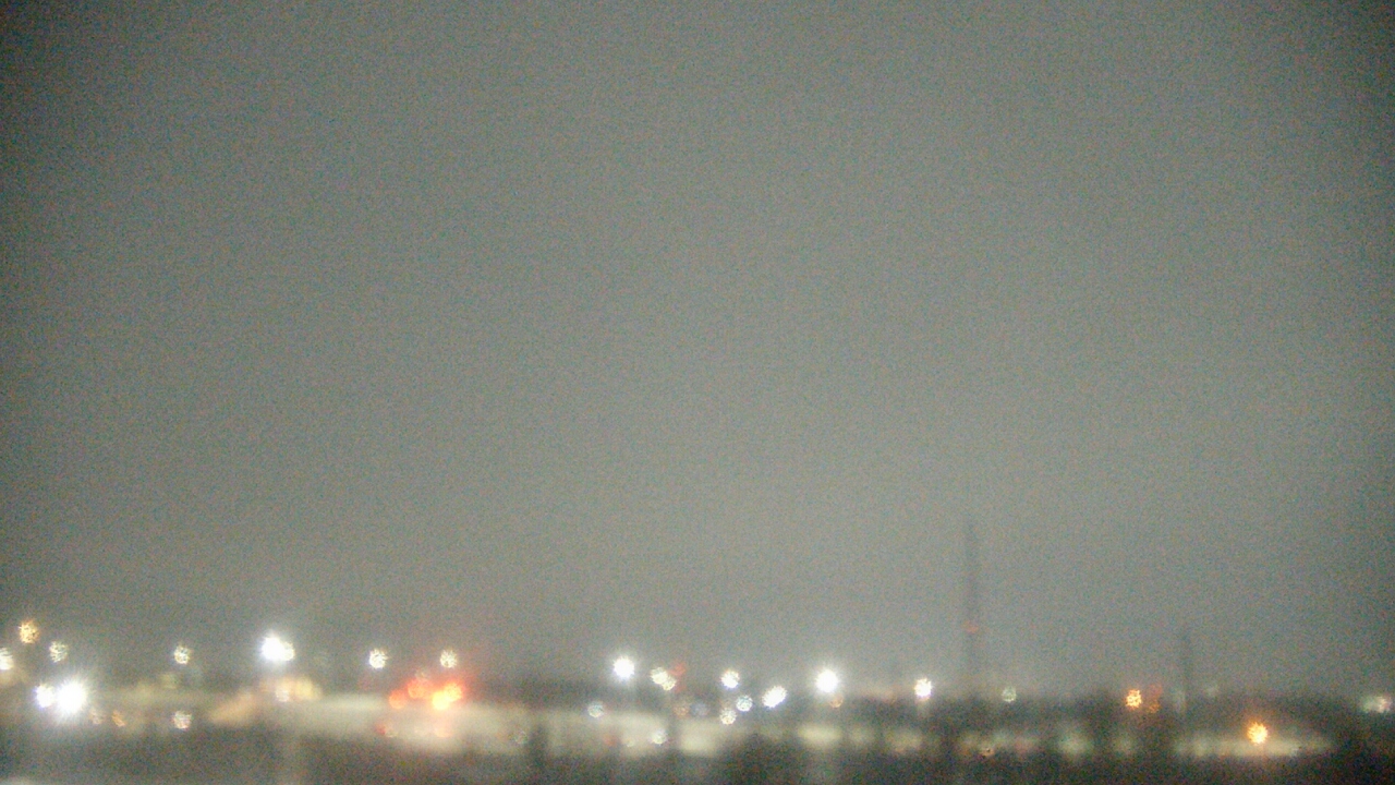 Thumbnail for current weather camera view from Lemont Twp Community Center in Lemont, Illinois