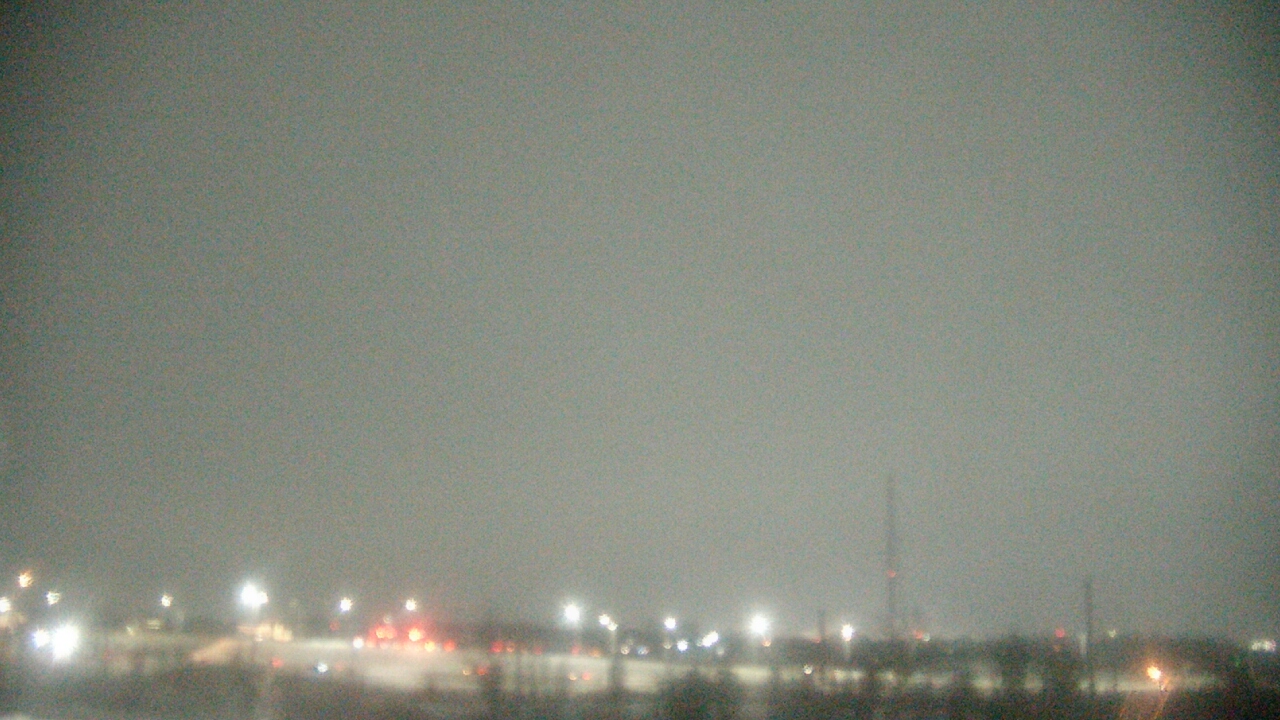 Thumbnail for current weather camera view from Lemont Twp Community Center in Lemont, Illinois