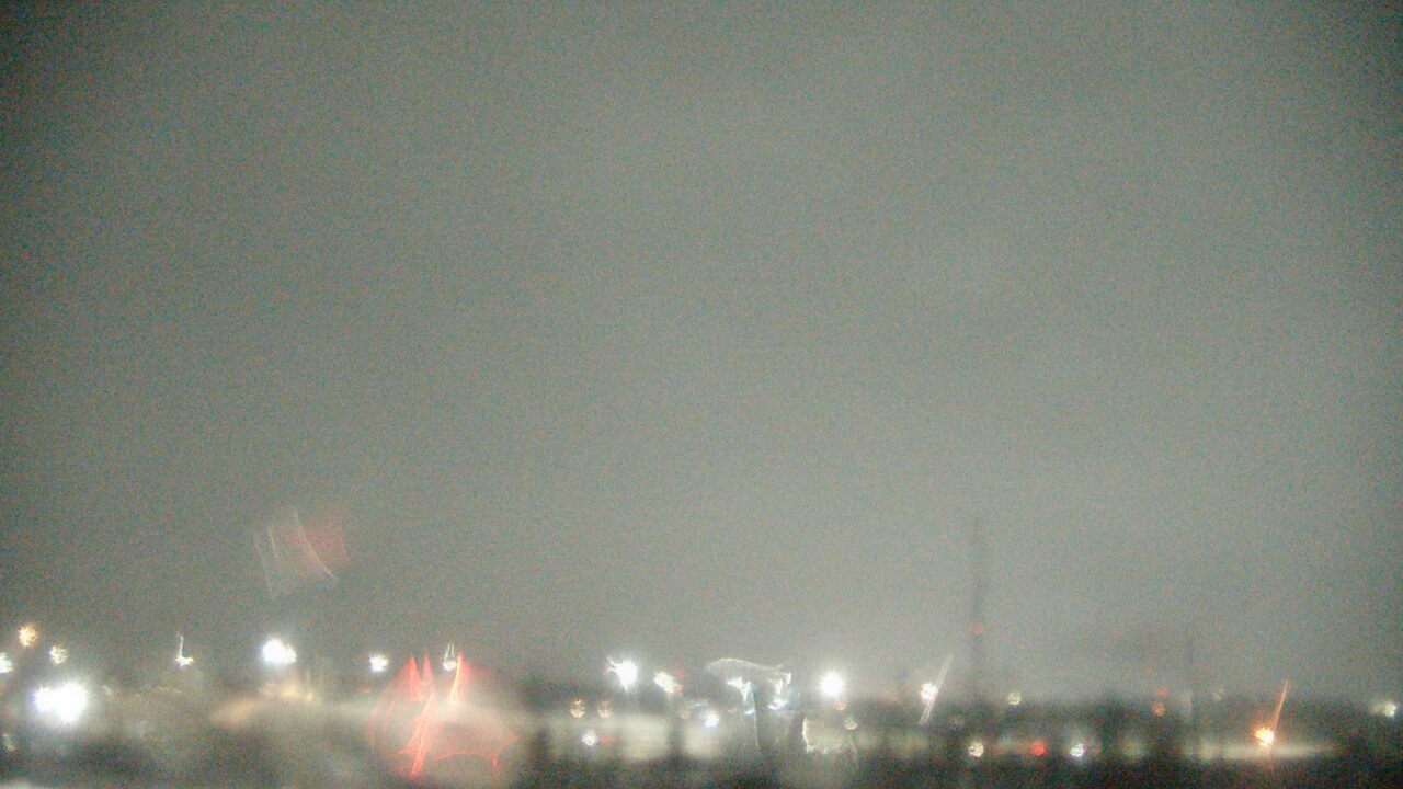 Thumbnail for current weather camera view from Lemont Twp Community Center in Lemont, Illinois