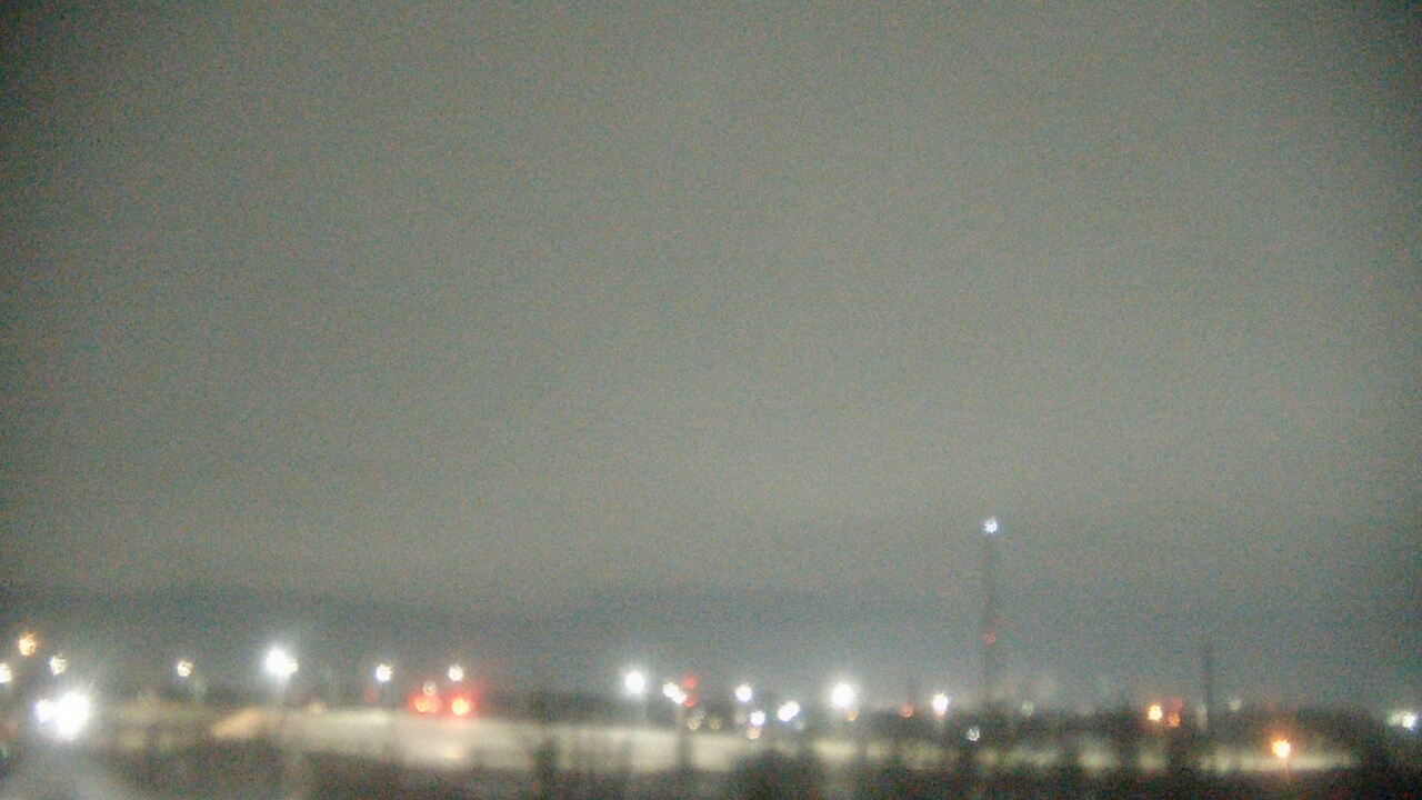 Thumbnail for current weather camera view from Lemont Twp Community Center in Lemont, Illinois