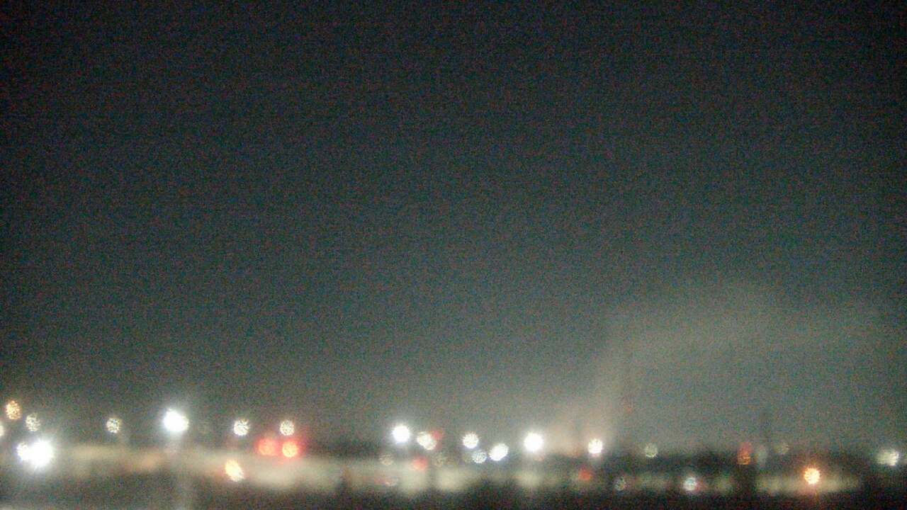 Thumbnail for current weather camera view from Lemont Twp Community Center in Lemont, Illinois