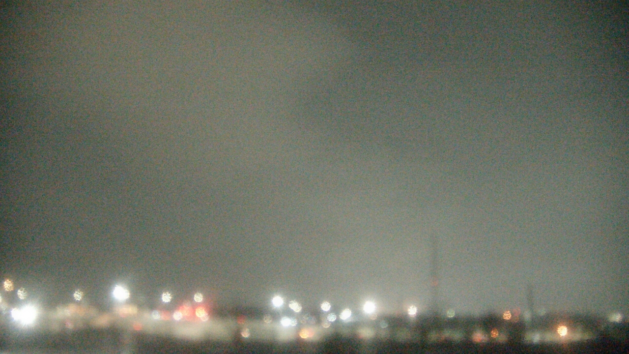 Thumbnail for current weather camera view from Lemont Twp Community Center in Lemont, Illinois