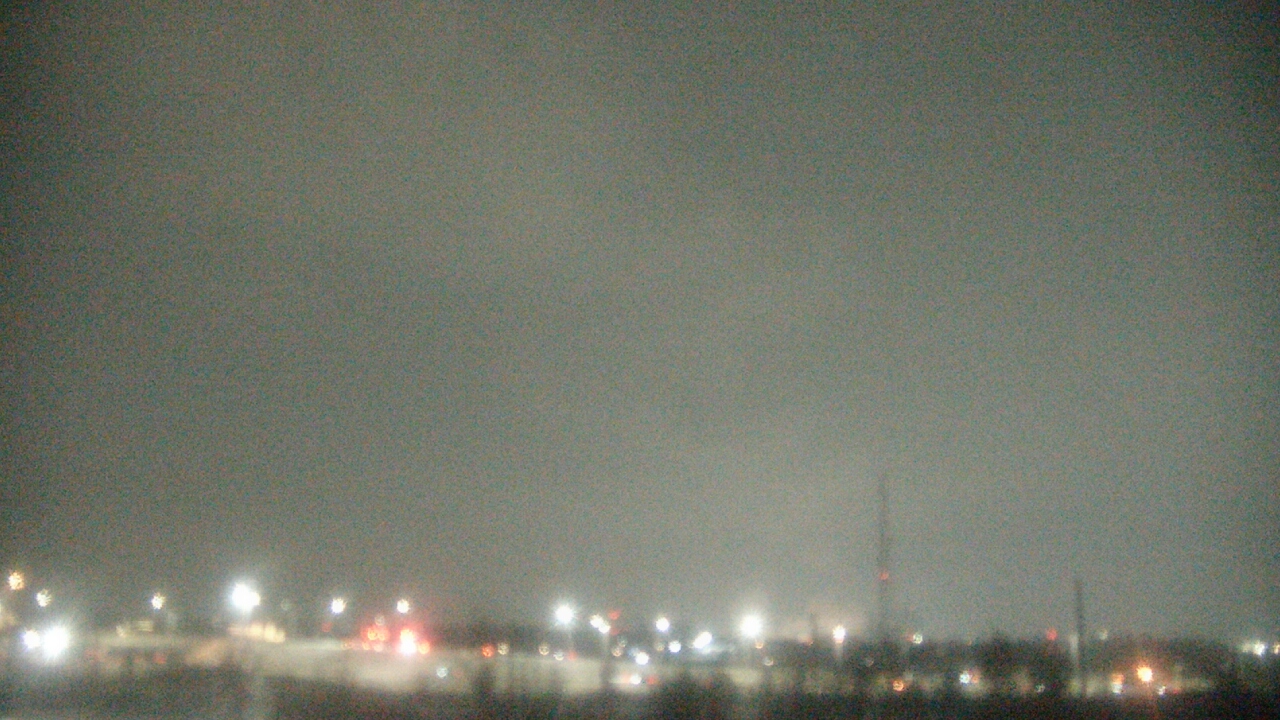 Thumbnail for current weather camera view from Lemont Twp Community Center in Lemont, Illinois