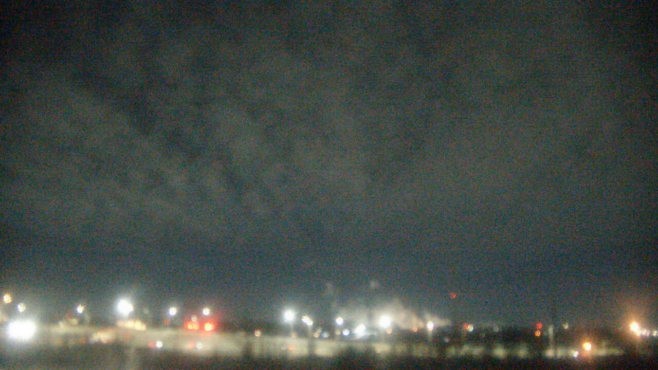 Thumbnail for current weather camera view from Lemont Twp Community Center in Lemont, Illinois