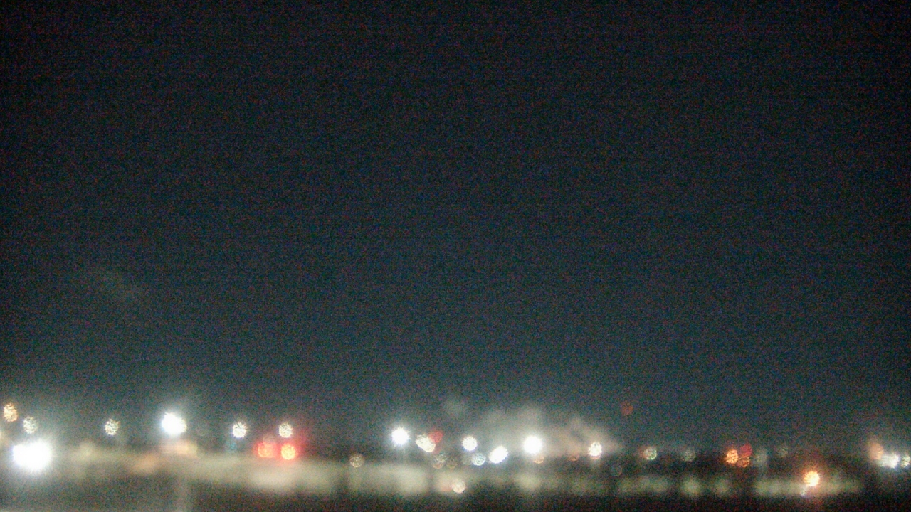 Thumbnail for current weather camera view from Lemont Twp Community Center in Lemont, Illinois