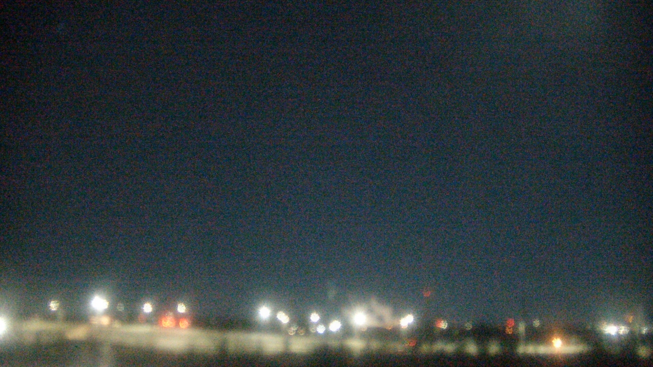 Thumbnail for current weather camera view from Lemont Twp Community Center in Lemont, Illinois