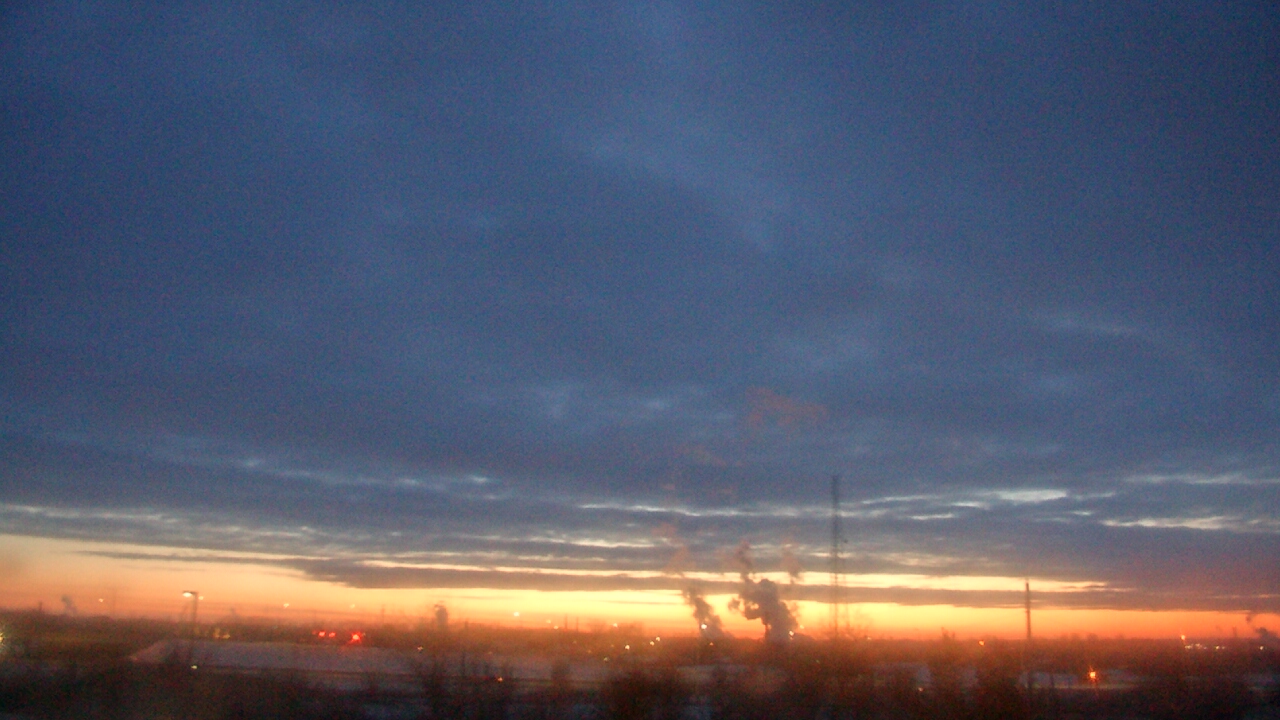 Thumbnail for current weather camera view from Lemont Twp Community Center in Lemont, Illinois