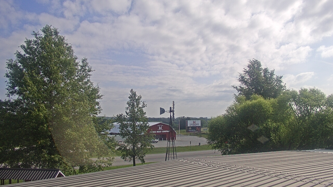 Thumbnail for current weather camera view from Amish Country Store in Lamoni, Iowa