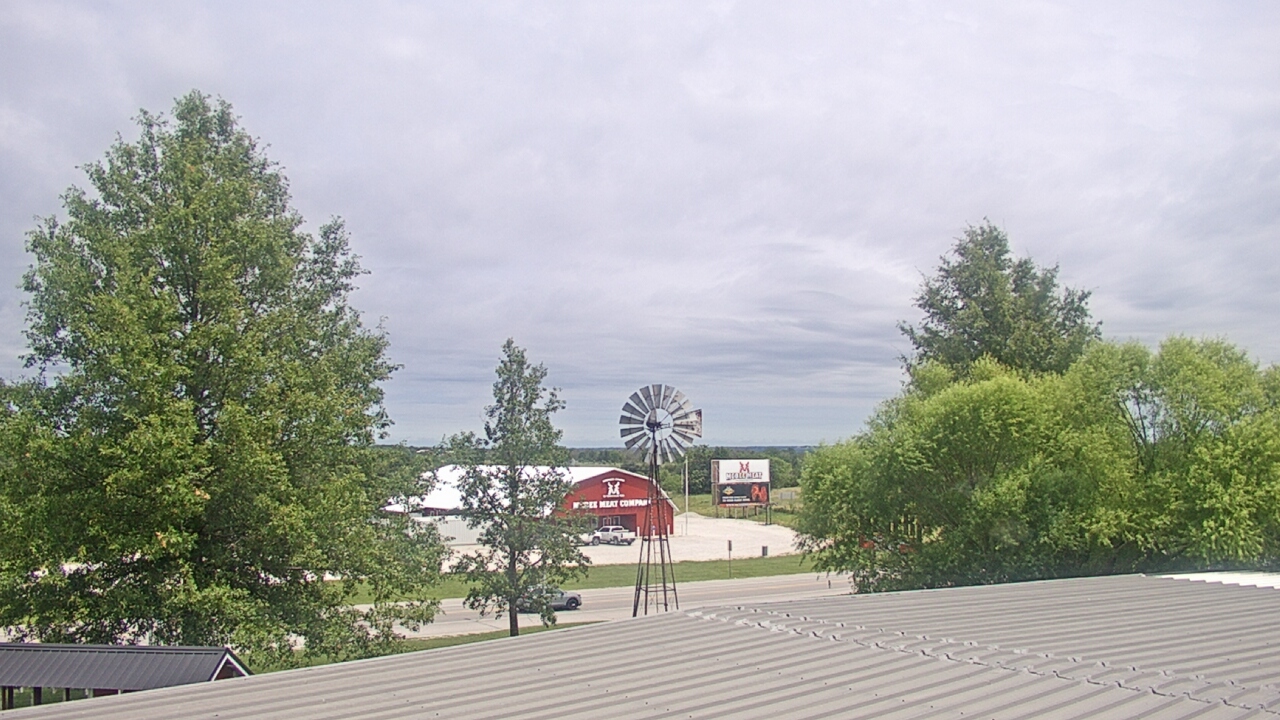 Thumbnail for current weather camera view from Amish Country Store in Lamoni, Iowa