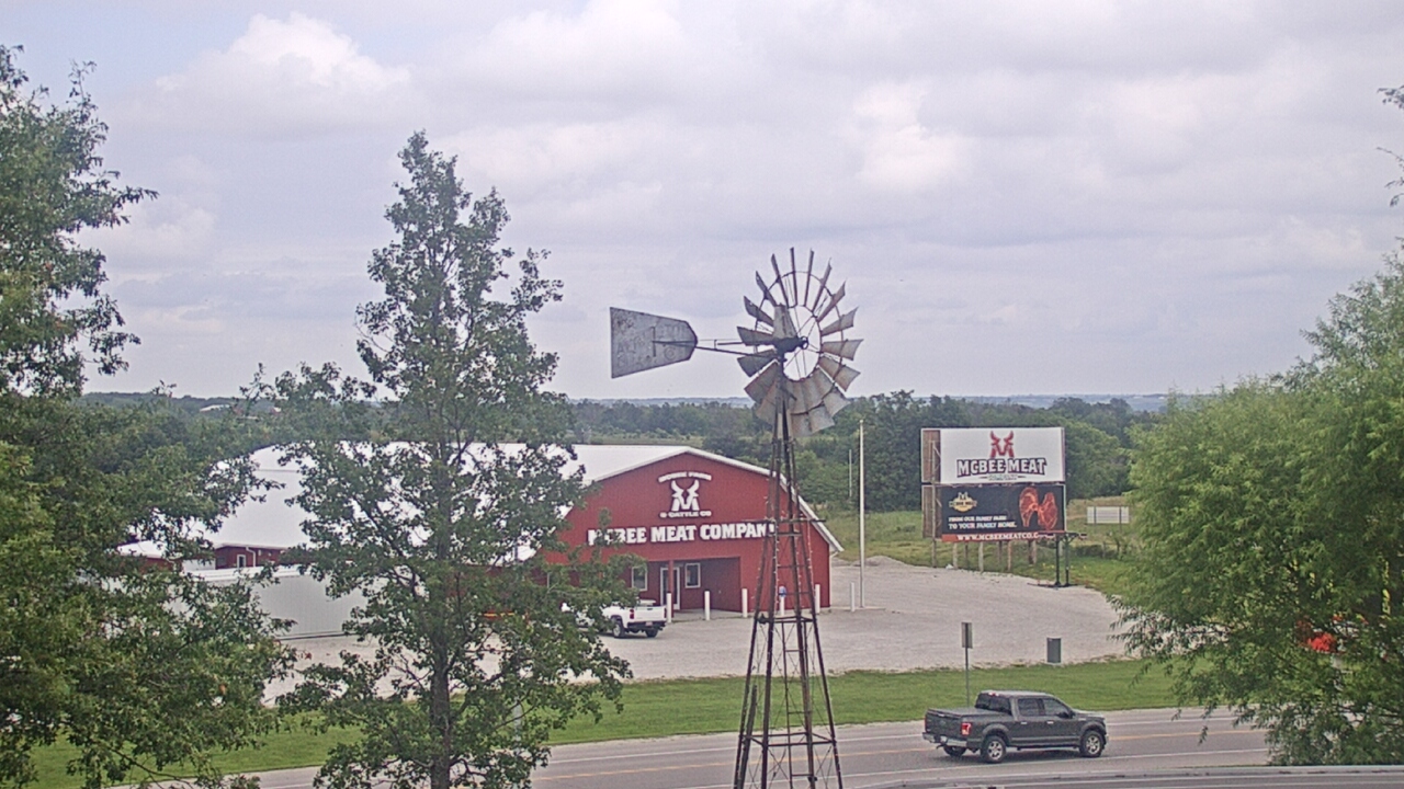 Thumbnail for current weather camera view from Amish Country Store in Lamoni, Iowa