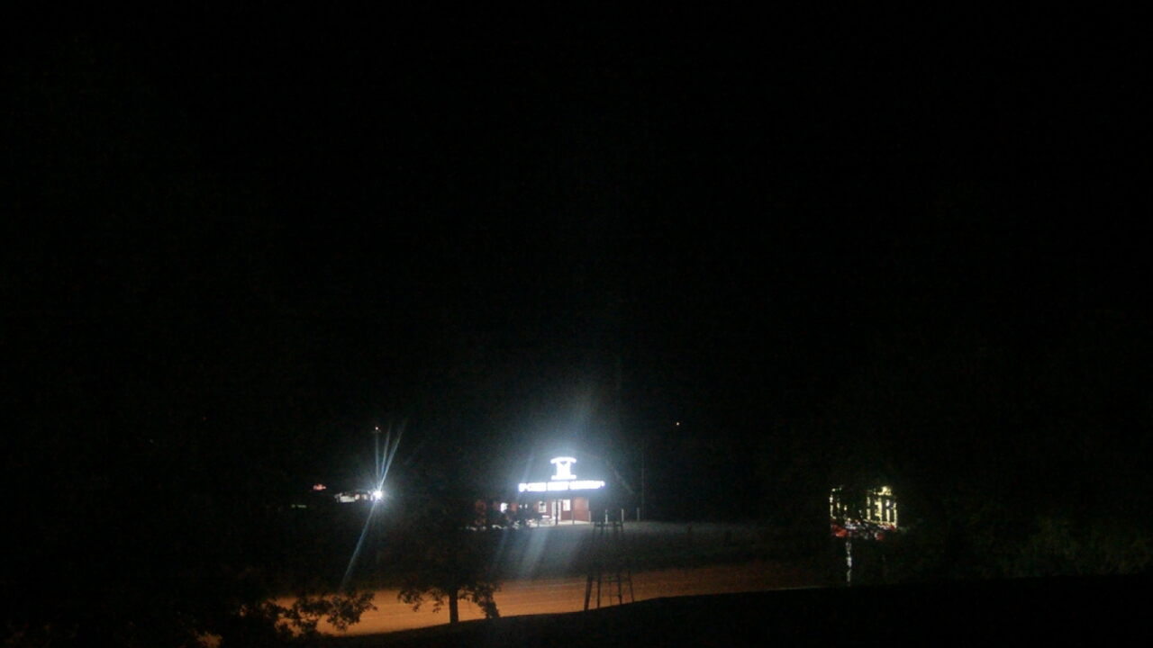 Thumbnail for current weather camera view from Amish Country Store in Lamoni, Iowa