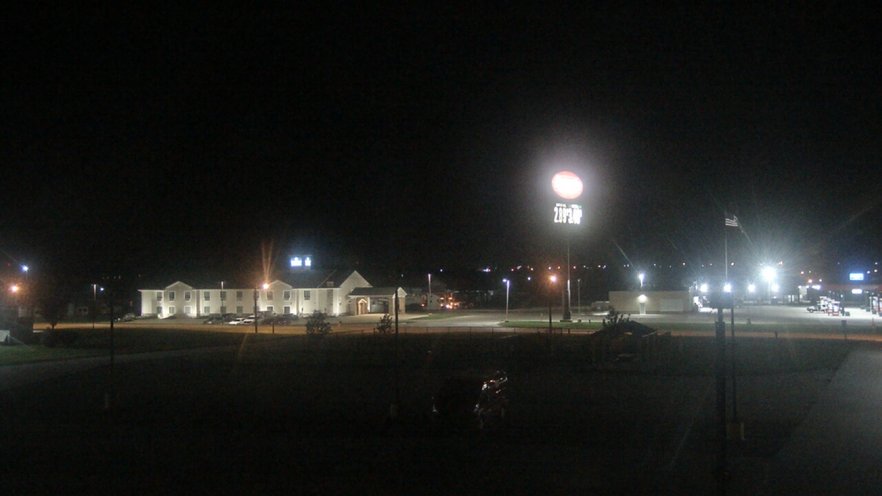 Thumbnail for current weather camera view from Amish Country Store in Lamoni, Iowa