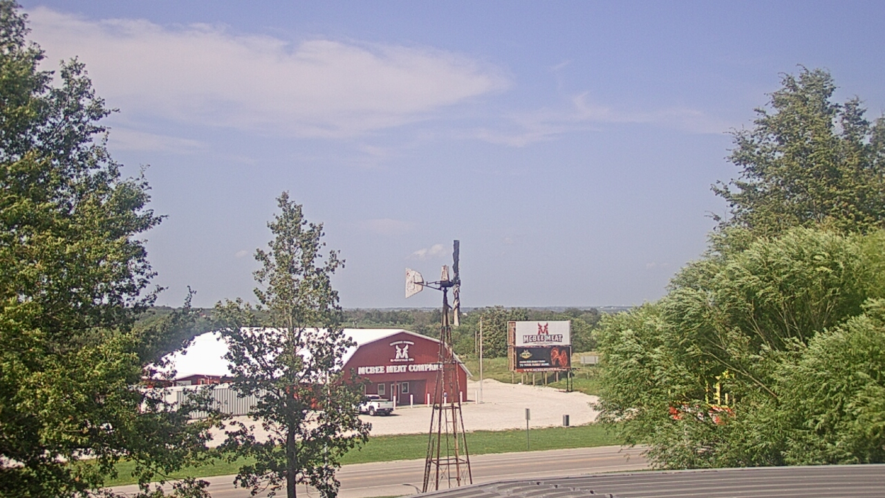 Thumbnail for current weather camera view from Amish Country Store in Lamoni, Iowa