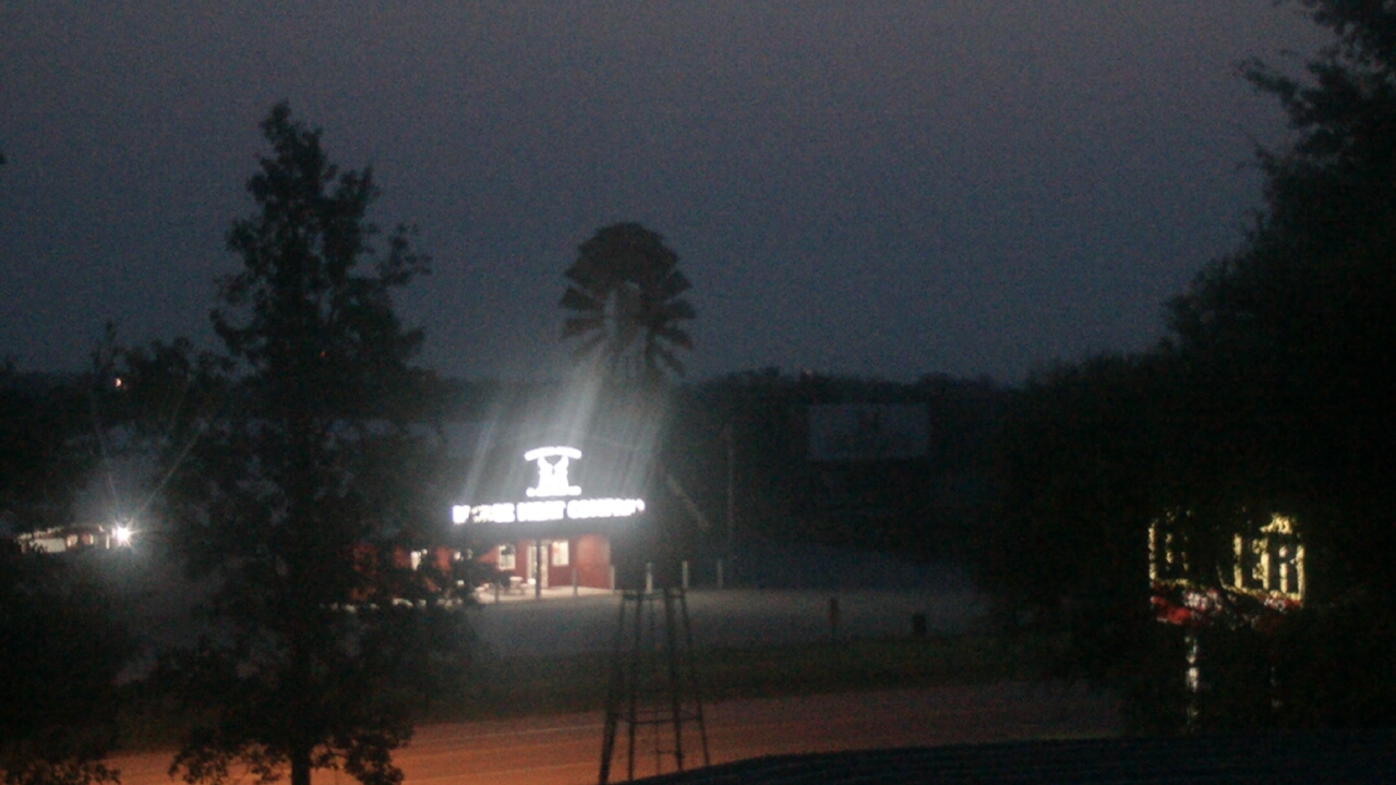 Thumbnail for current weather camera view from Amish Country Store in Lamoni, Iowa