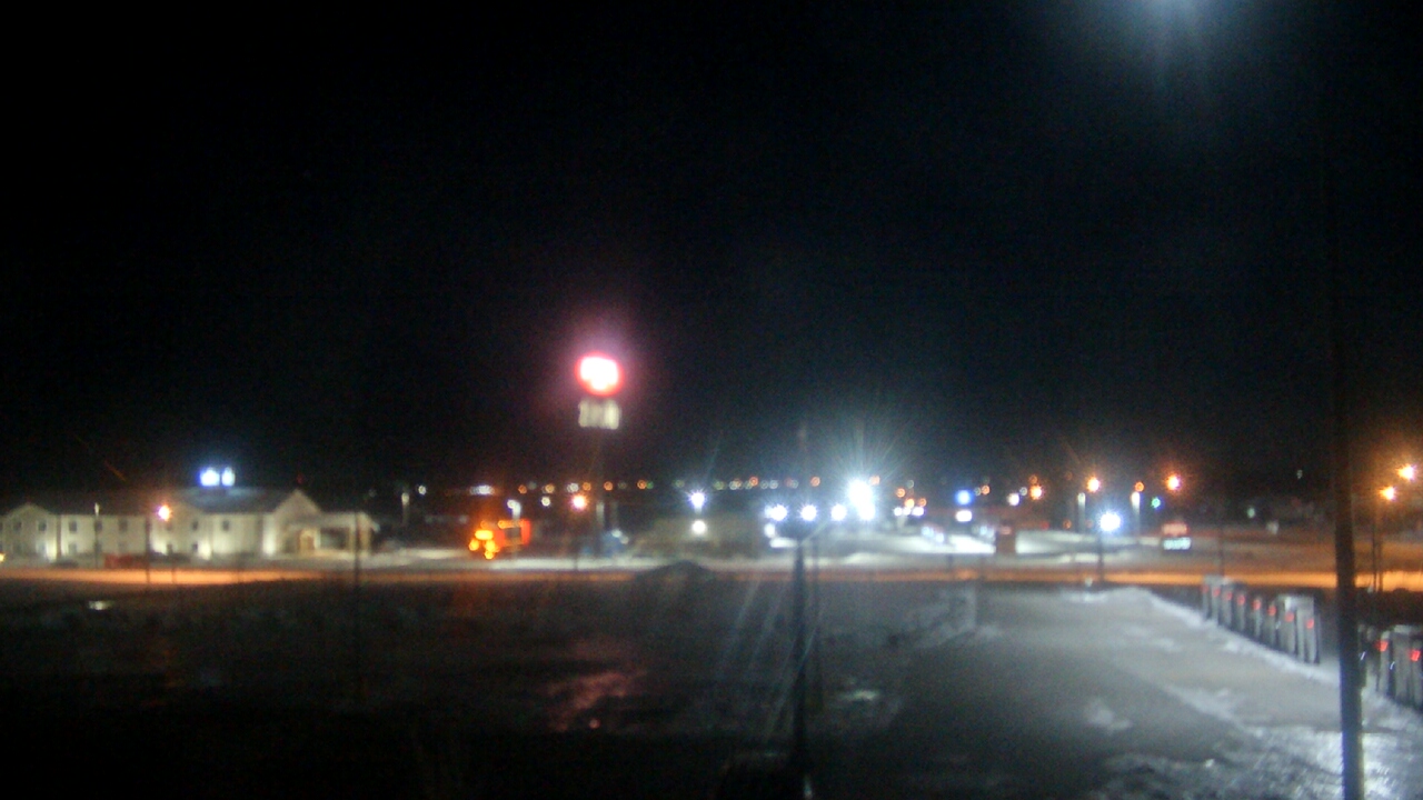 Thumbnail for current weather camera view from Amish Country Store in Lamoni, Iowa