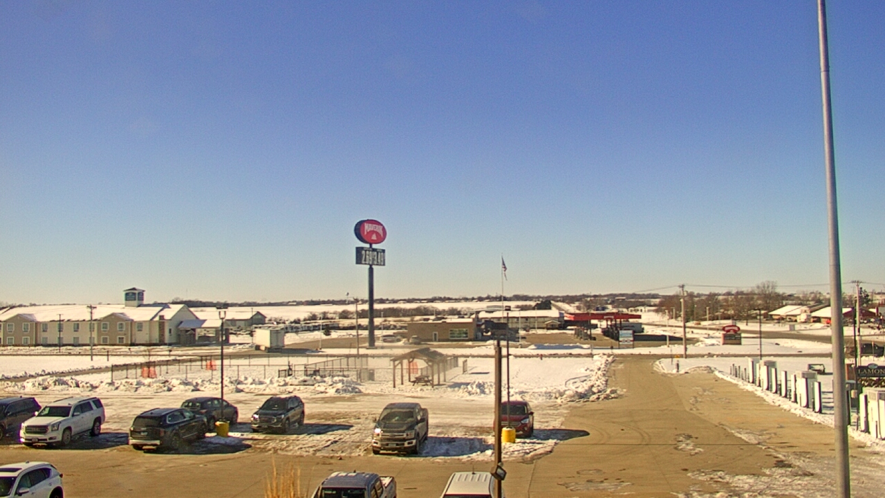 Thumbnail for current weather camera view from Amish Country Store in Lamoni, Iowa