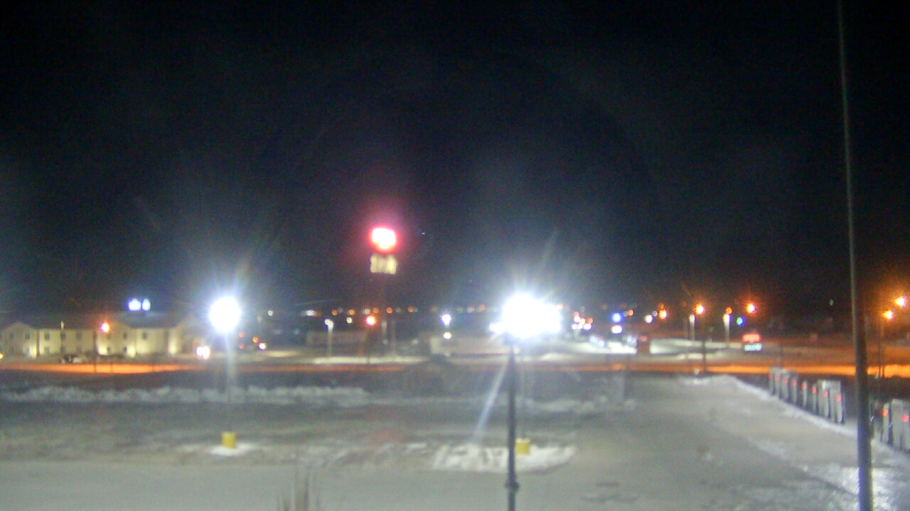 Thumbnail for current weather camera view from Amish Country Store in Lamoni, Iowa