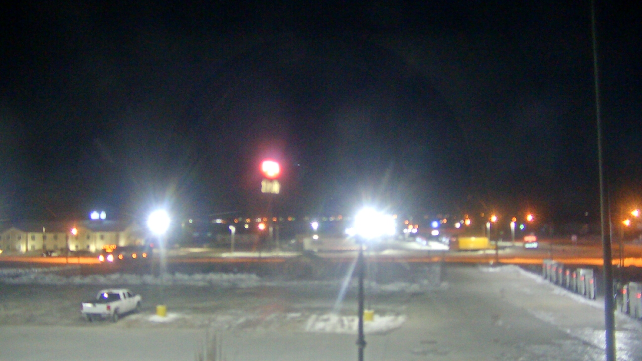 Thumbnail for current weather camera view from Amish Country Store in Lamoni, Iowa