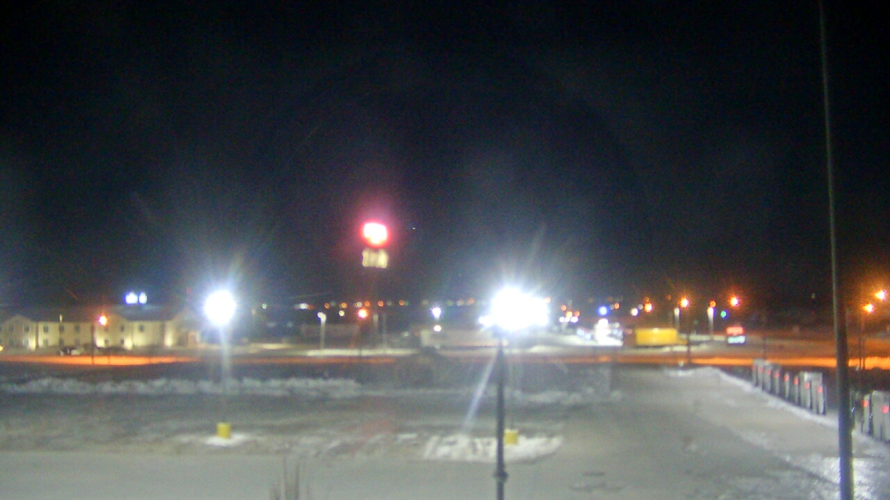 Thumbnail for current weather camera view from Amish Country Store in Lamoni, Iowa