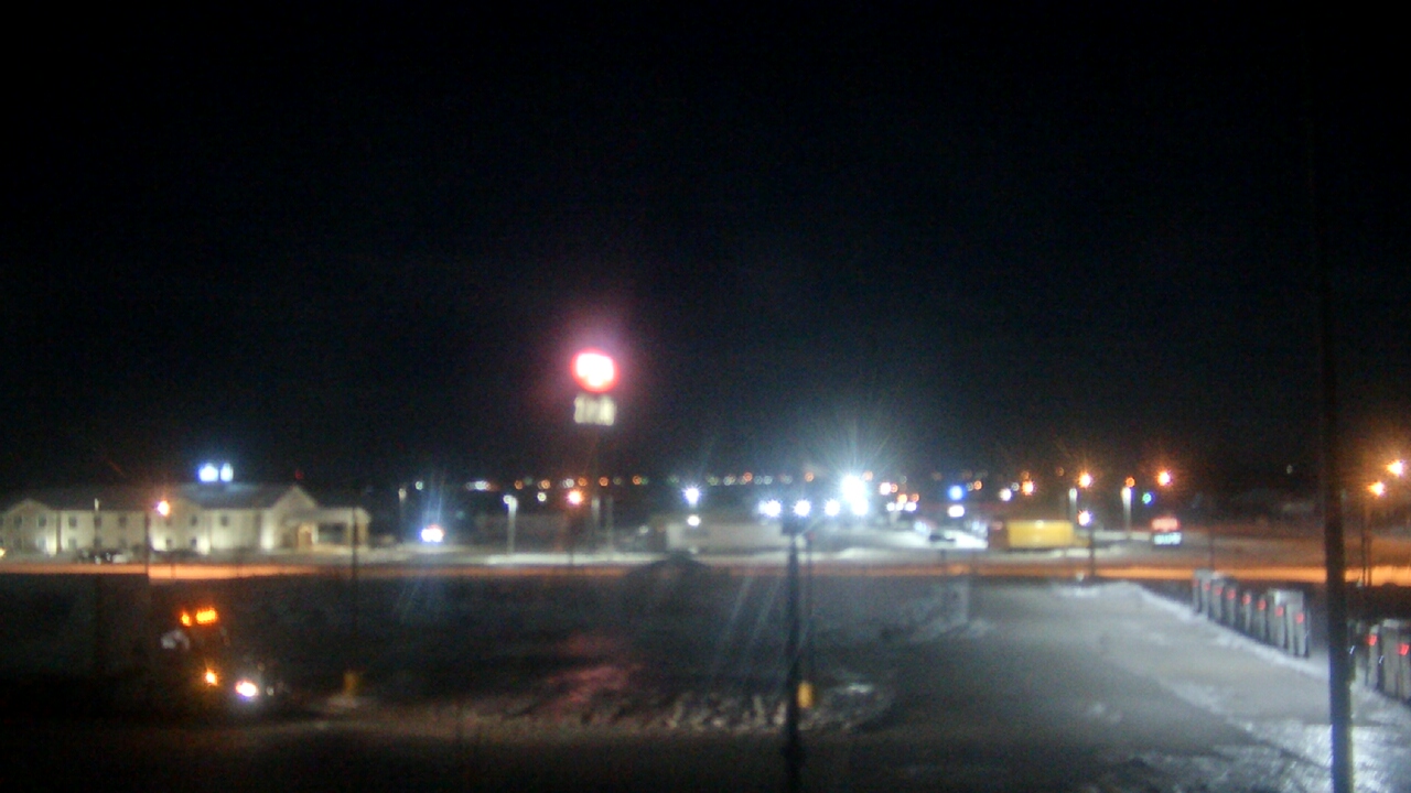 Thumbnail for current weather camera view from Amish Country Store in Lamoni, Iowa