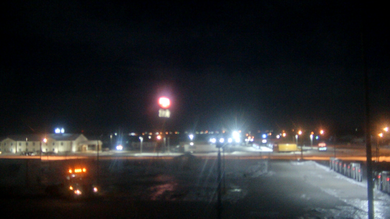 Thumbnail for current weather camera view from Amish Country Store in Lamoni, Iowa