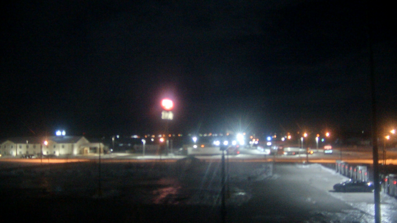 Thumbnail for current weather camera view from Amish Country Store in Lamoni, Iowa